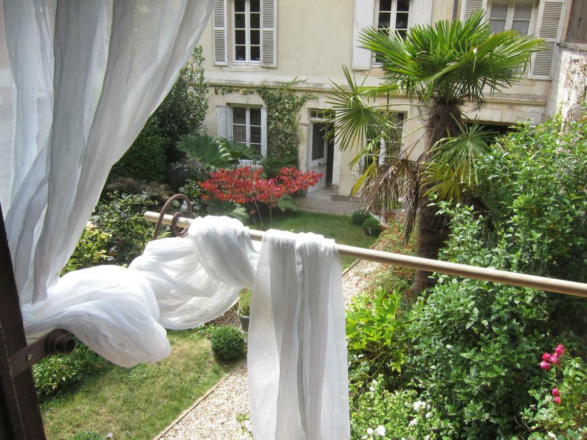 Le Murmure De La Falaise Bed and Breakfast Beaumont-le-Roger Eksteriør billede